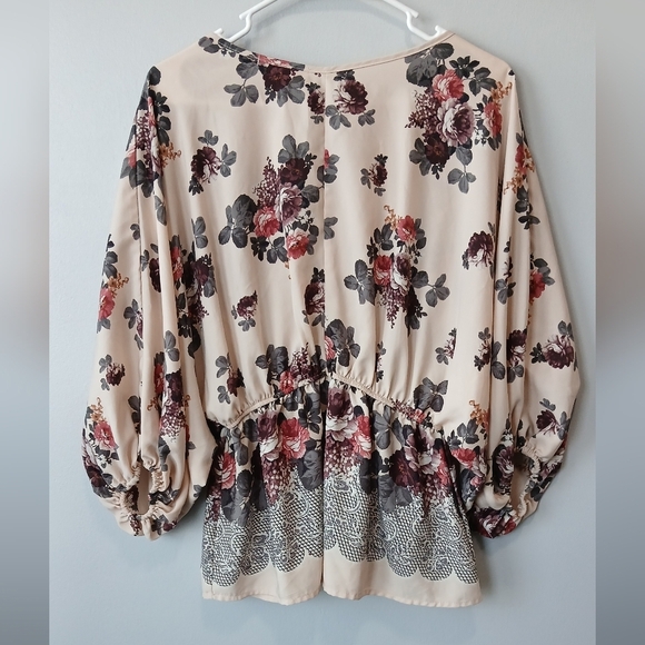 Hailey & Co Cream Floral Boho Festival Top Womens Size Small - Picture 7 of 7